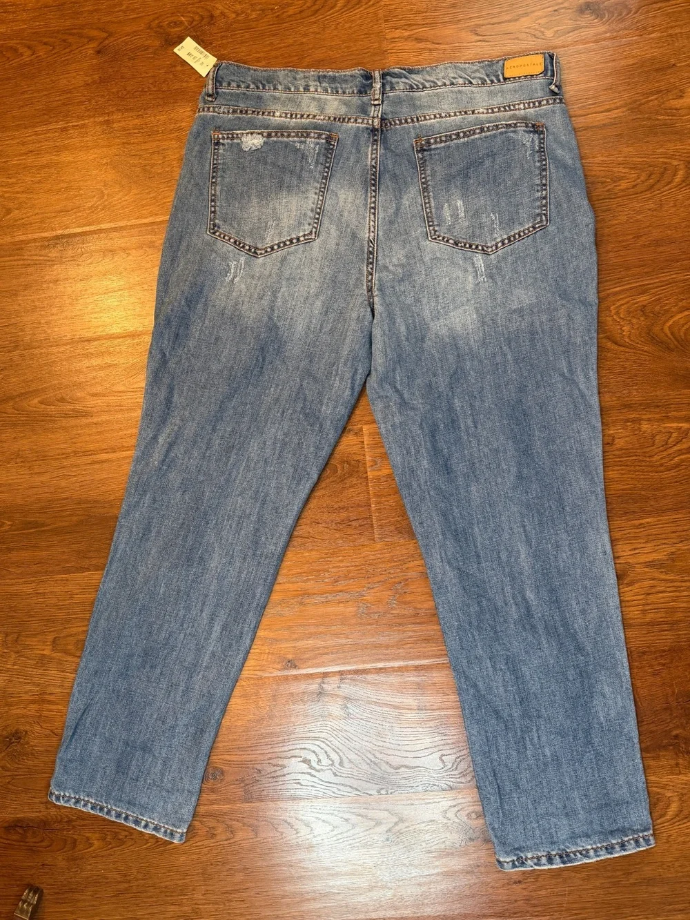 Aeropostale Boyfriend Jeans Womens 14 Distressed Medium Wash Relaxed Fit NWT - Picture 2 of 10